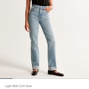 Abercrombie 90s relaxed high rise Jeans in 4L - SOLD OUT in stores!